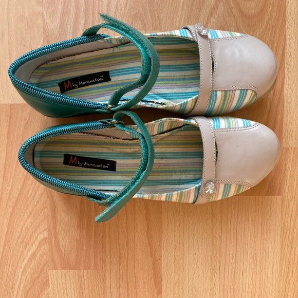 M by Morenatom: Fun twist on a pair of ladies Mary Janes. Size 6M. - Picture 3 of 10